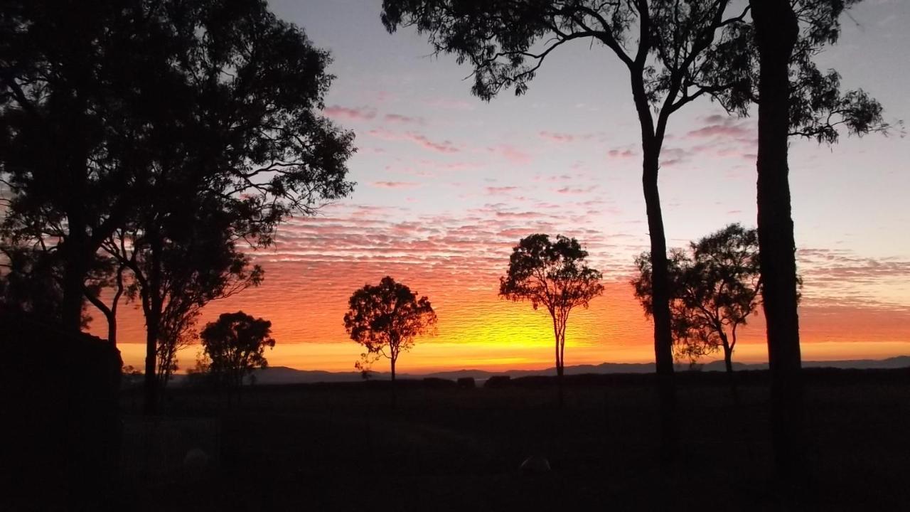 Dimbulah Ironbark Houseヴィラ エクステリア 写真