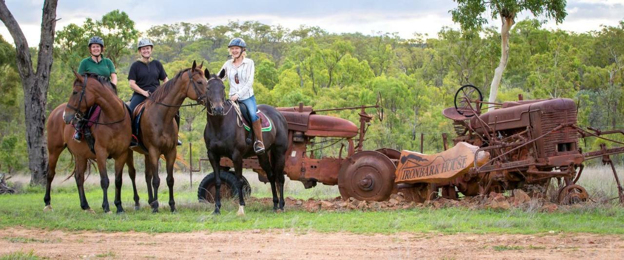 Dimbulah Ironbark Houseヴィラ エクステリア 写真